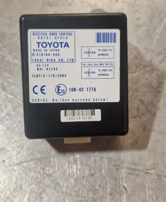 Toyota Corolla Verso AR10 Door control unit/module 897410F010 61B168000 1762003