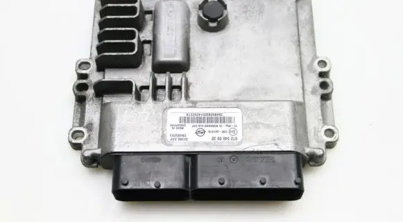 SsangYong Korando Engine control unit/module 6725400032