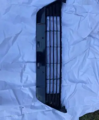 Toyota Auris E180 Front bumper lower grill 5311202390
