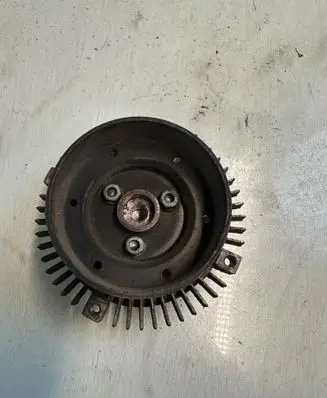 Volkswagen PASSAT B5 Viscous fan clutch 058121347