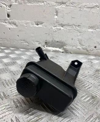 Power steering fluid tank/reservoir