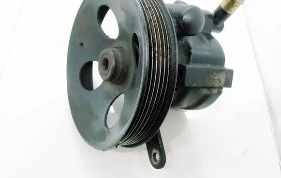 Opel Corsa A Power steering pump 6930637321