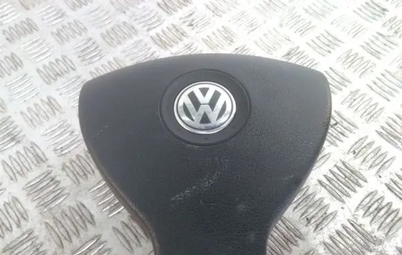 Volkswagen Jetta V Steering wheel airbag 1K0880201AB