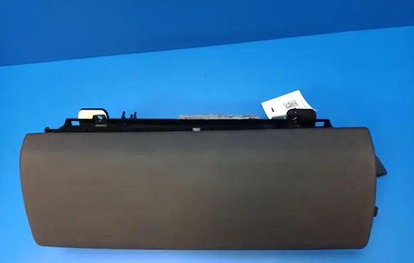 Land Rover Discovery 5 Glove box HY3206024C