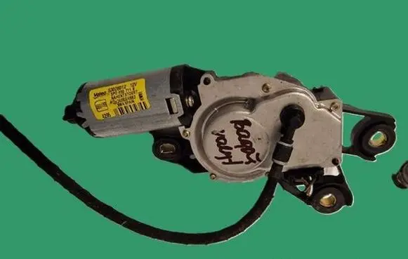 Seat Leon (1P) Rear window wiper motor 53028012 5P0955711B 249834983