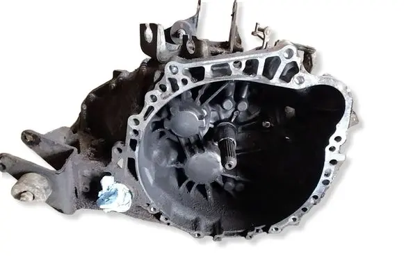 Toyota Avensis T250 Manual 6 speed gearbox 25150