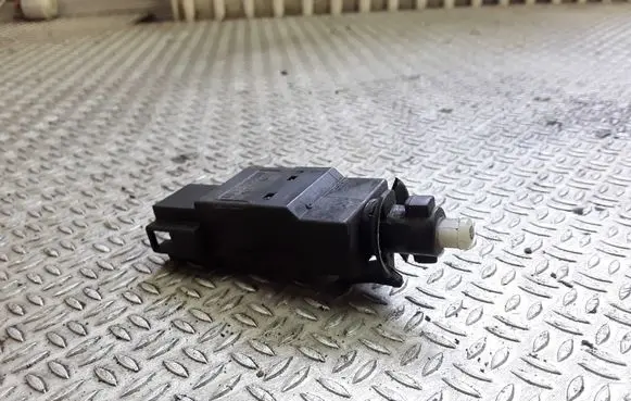 Mercedes-Benz Sprinter W901 W902 W903 W904 Brake pedal sensor switch 0015452009