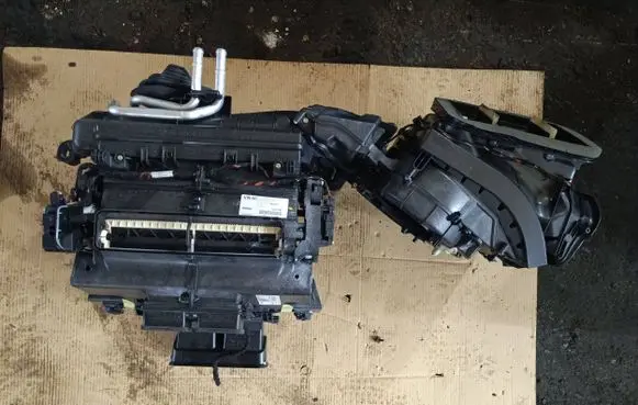 Audi Q7 4M Interior heater climate box assembly 