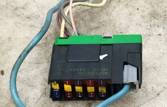 Citroen C5 Fuse module 9652935680 10154465