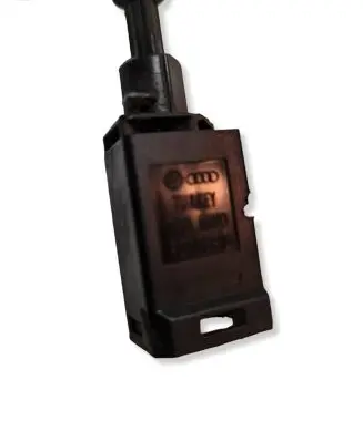 Volkswagen Golf IV Brake pedal sensor switch 927189D 1H0927189D