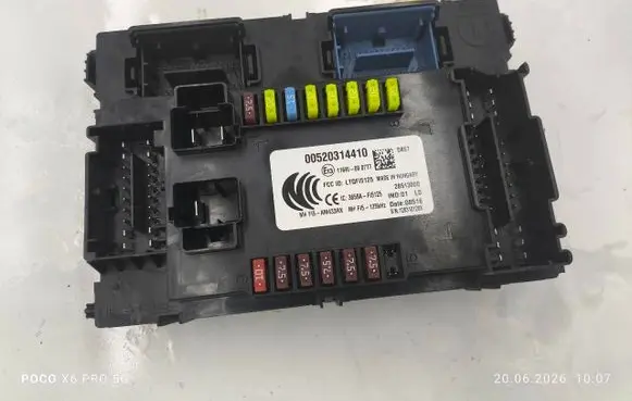 Fiat 500X Central body control module 00520314410 28513000 116RI000777