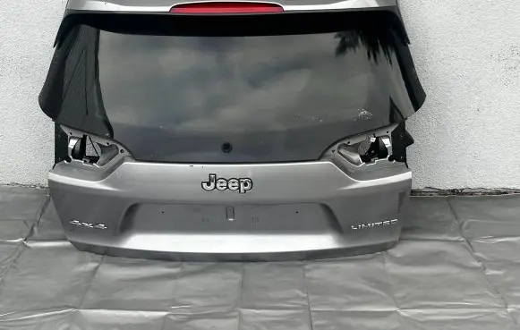 Jeep Cherokee Truck tailgate 