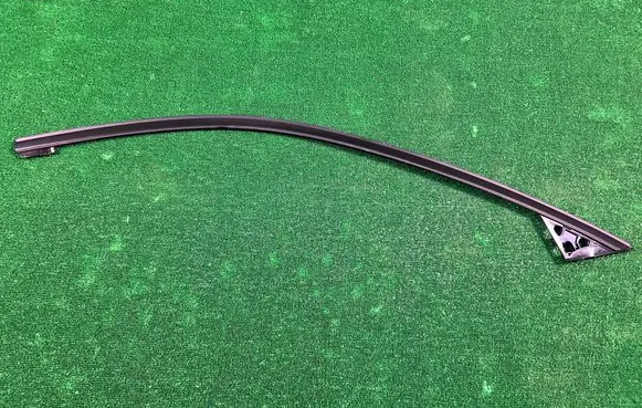 Mazda CX-5 II Front door trim (molding) KB7WFRR