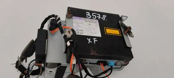 Jaguar XF X250 Navigation unit CD/DVD player AW8310E887CB 100131066 621009451
