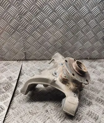 Rear wheel hub spindle/knuckle