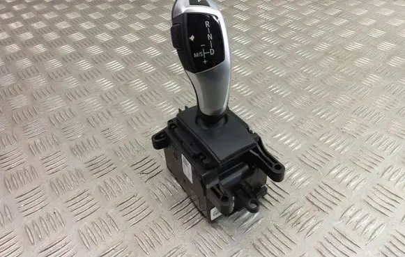 BMW X3 F25 Gear shifter/selector 9260972