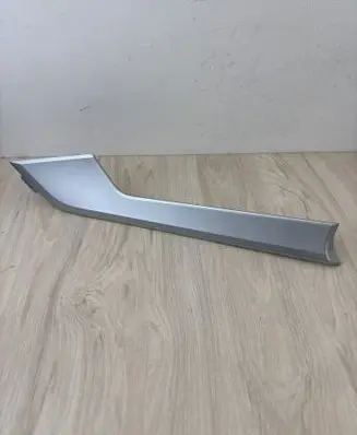Audi A4 S4 B9 Front door trim bar 8W0867409L