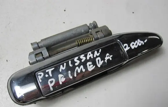 Nissan Primera Rear door exterior handle