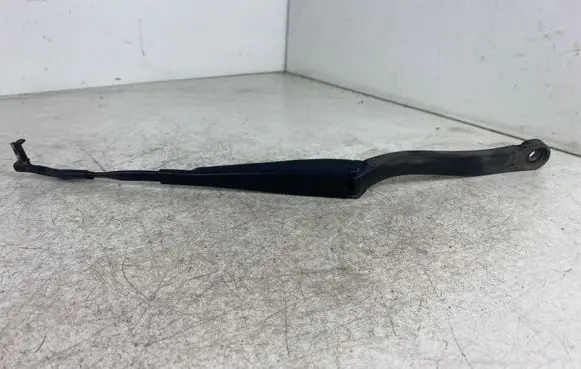 Mercedes-Benz E W212 Front wiper blade arm A2128200844