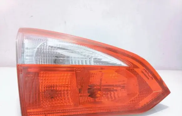 Ford Focus Tailgate rear/tail lights BM5113A603b