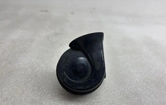 Volkswagen PASSAT B6 Horn signal 3C0951223