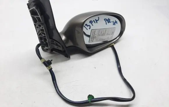 Volkswagen Golf Plus Front door electric wing mirror 5K0857508