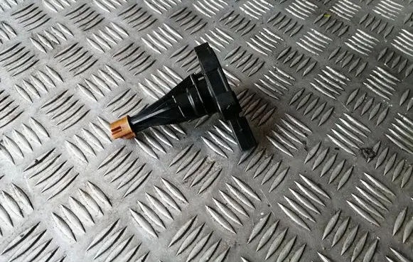 BMW 3 F30 F35 F31 Oil level sensor 7638341 12037322