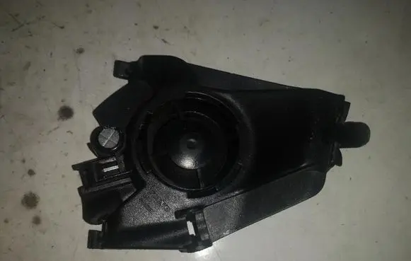 Front door high frequency speaker