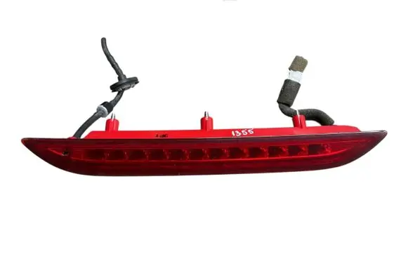 KIA Rio Third/center stoplight 