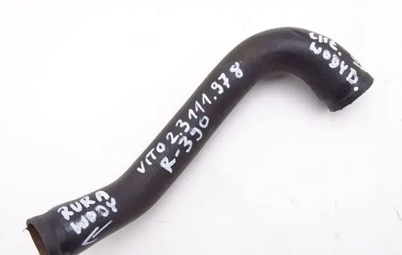 Mercedes-Benz Vito Viano W638 Engine coolant pipe/hose 6385010982