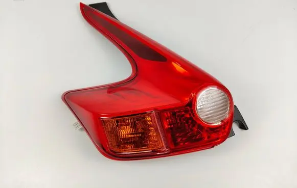 Nissan Juke I F15 Rear/tail lights RGC11522