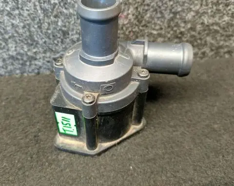 Audi A5 8T 8F Electric auxiliary coolant/water pump 06H121601J