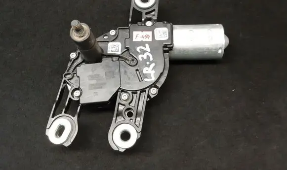 Volkswagen Golf VII Rear window wiper motor 5G0955711