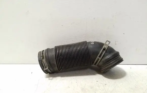 Volkswagen Golf Plus Air intake duct part 1K0129684B