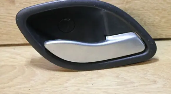 Renault Laguna II Front door interior handle 8200000724