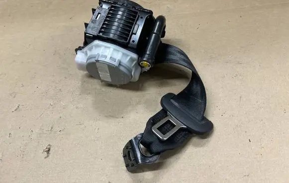 Porsche Macan (95B) Rear seatbelt 95B857805C