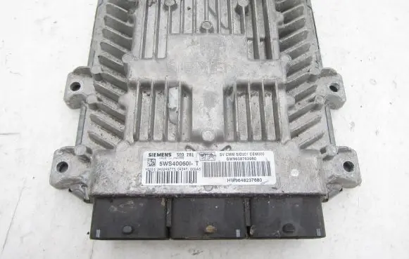Peugeot 607 Engine control unit/module 9658763980 5WS40060I