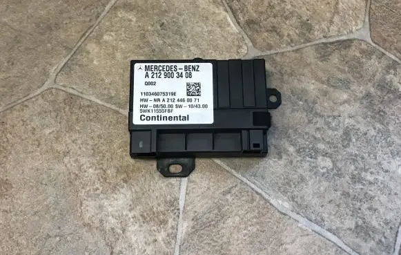 Mercedes-Benz E W212 Fuel injection pump control unit/module A2129003408