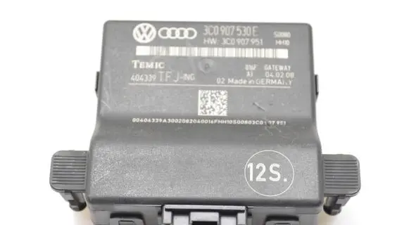 Volkswagen PASSAT B6 Other control units/modules 3C0907530E