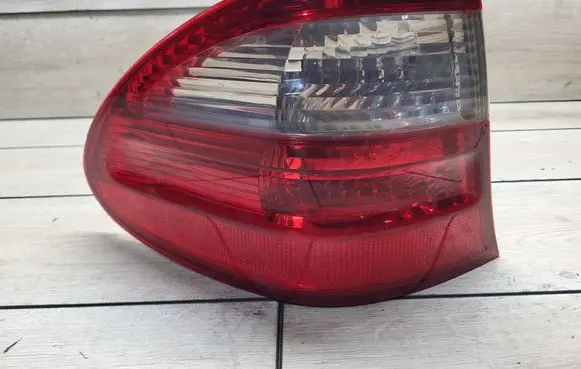 Mercedes-Benz E W211 Rear/tail lights A2118201164 3379001