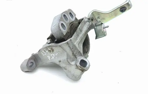 Mazda CX-5 II Engine mount bracket K1442
