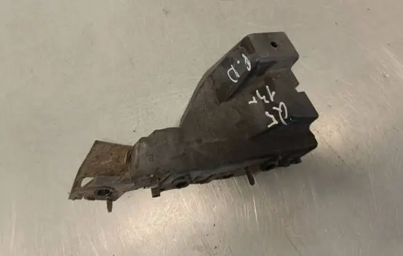 Audi Q5 SQ5 8R Front bumper mounting bracket 8R0807284C