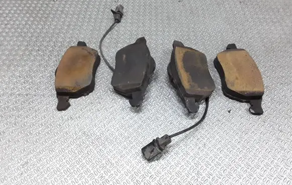 Audi A4 S4 B6 8E 8H Brake pads (front) 