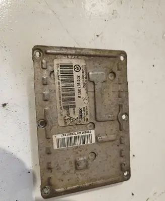 Volkswagen PASSAT B6 Xenon control unit/module 3D0907391B 13210017 39035113