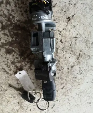Ford Focus Ignition lock 3M513F880AD
