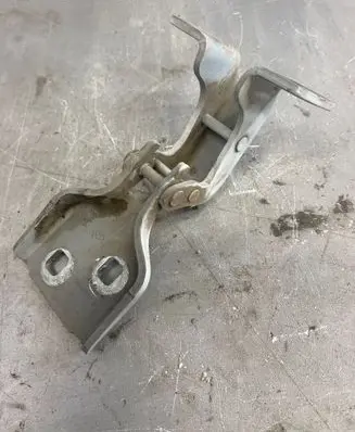 Renault Master III Front door upper hinge 804000006R