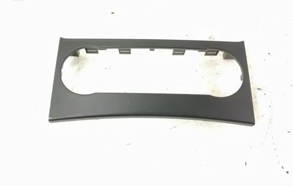 Mercedes-Benz C W204 Radio/GPS head unit trim 2046803508 2046809208