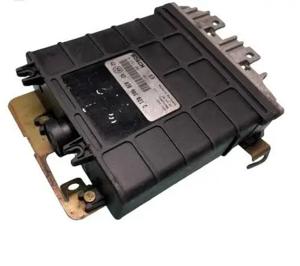 Volkswagen Golf III Engine control unit/module 028906021C