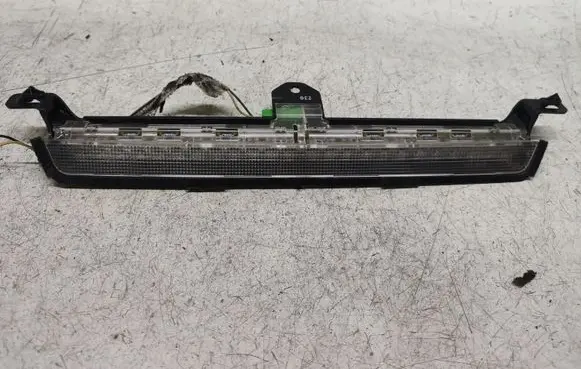 Volvo V70 Third/center stoplight
