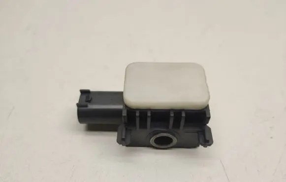 Mercedes-Benz ML W164 Airbag deployment crash/impact sensor A0038202826